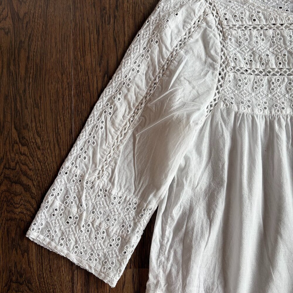 GAP cotton white eyelet lace blouse Medium - Picture 3 of 11